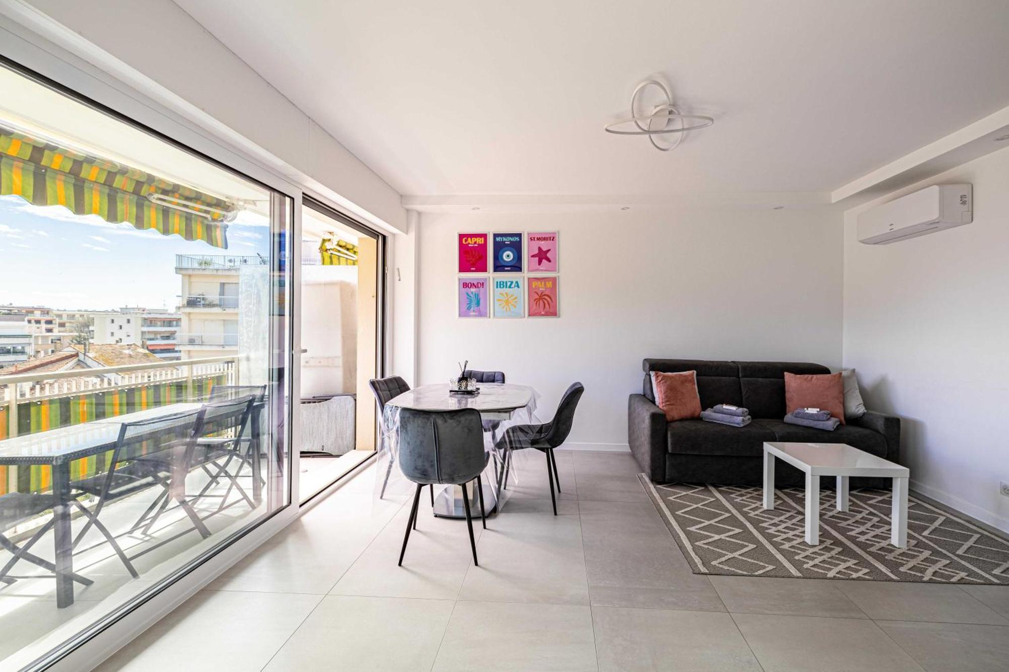 Elegance And Serenity With Terrace, View & A-c Cannes
